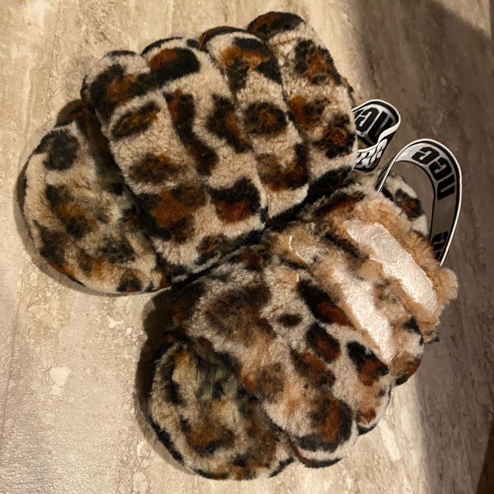 ❌SOLD❌Leopard UGG FLUFF YEAH